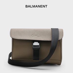 男士斜挎包B80763